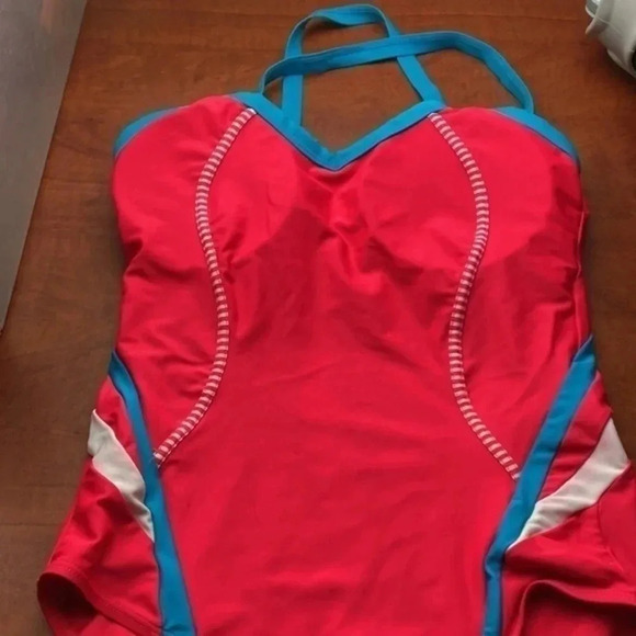 Un brand swimsuit  42 - Picture 7 of 16